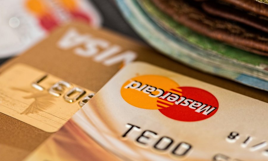 Cartões de crédito usados para acumular pontos Livelo