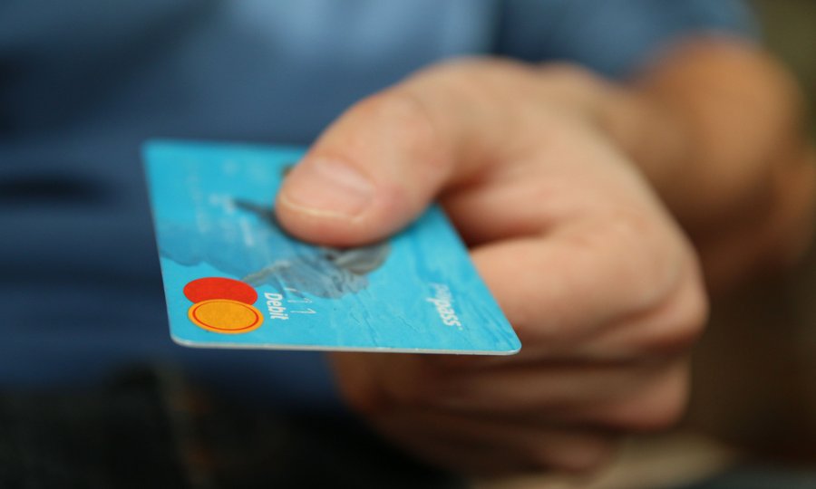 como conseguir isenção de anuidade do cartão de crédito em 2026